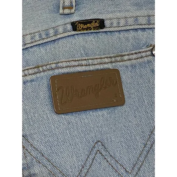 Wrangler Men’s Vintage Straight Leg Jeans 32x34 Light Blue - Picture 8 of 15